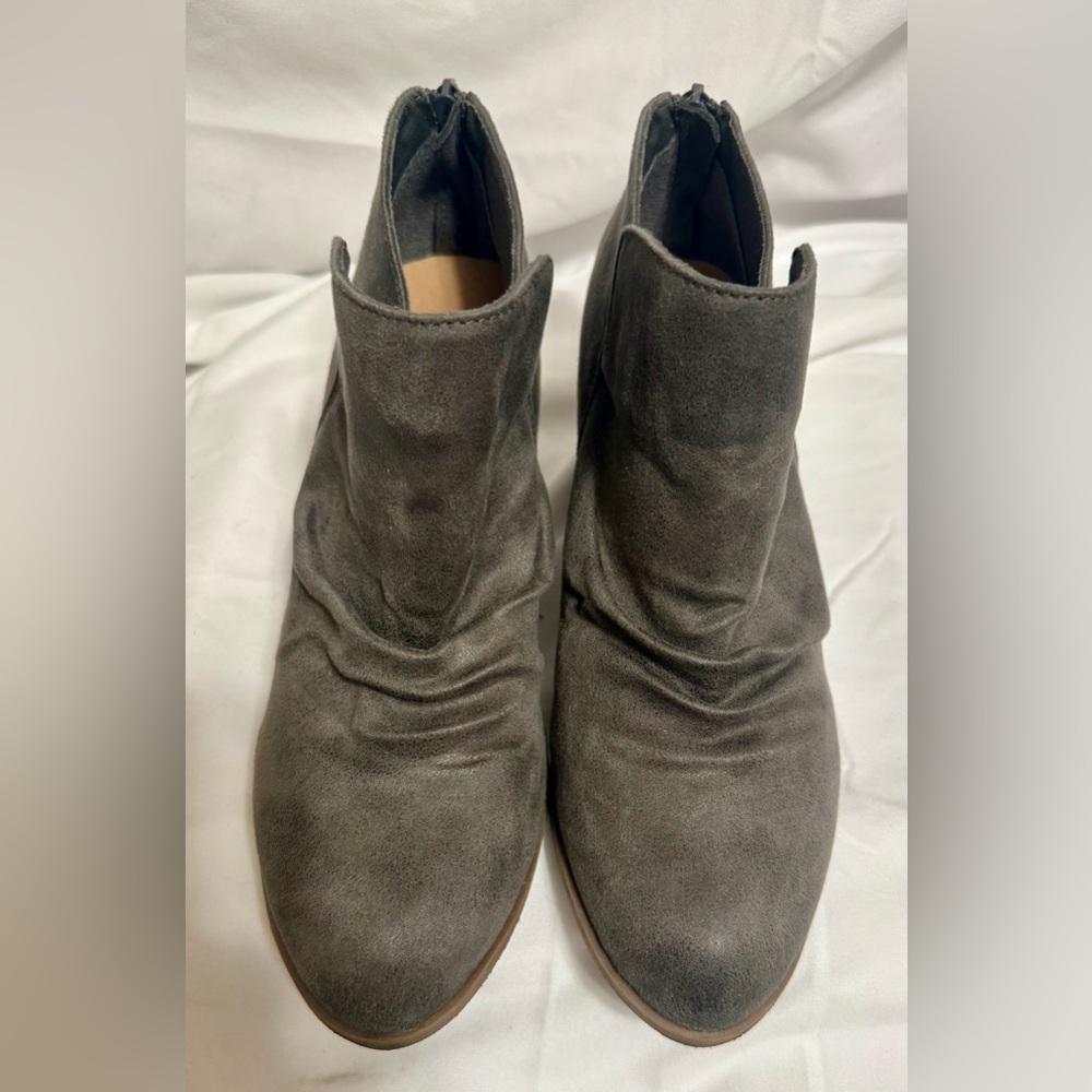 Report Dark Gray Ankle Booties - image 4